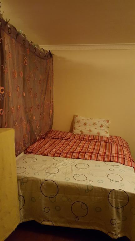 Hôtel Cherry House & Self Catering à Leeds  Extérieur photo