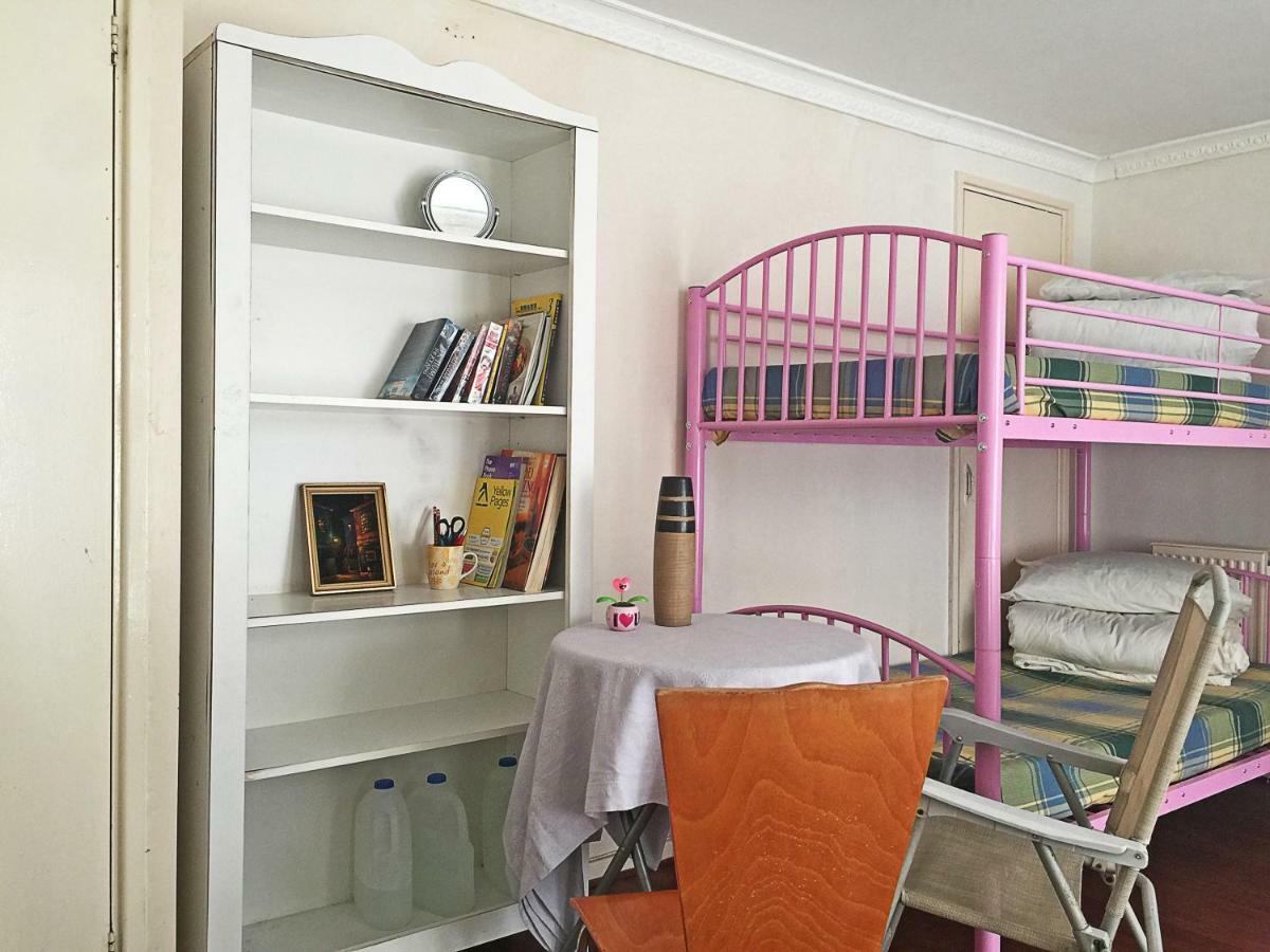 Hôtel Cherry House & Self Catering à Leeds  Extérieur photo