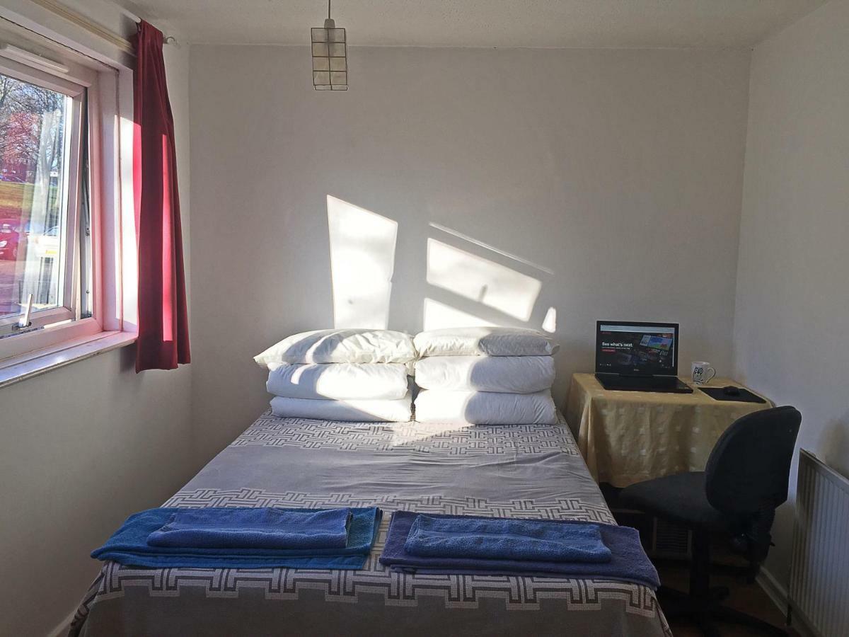Hôtel Cherry House & Self Catering à Leeds  Extérieur photo